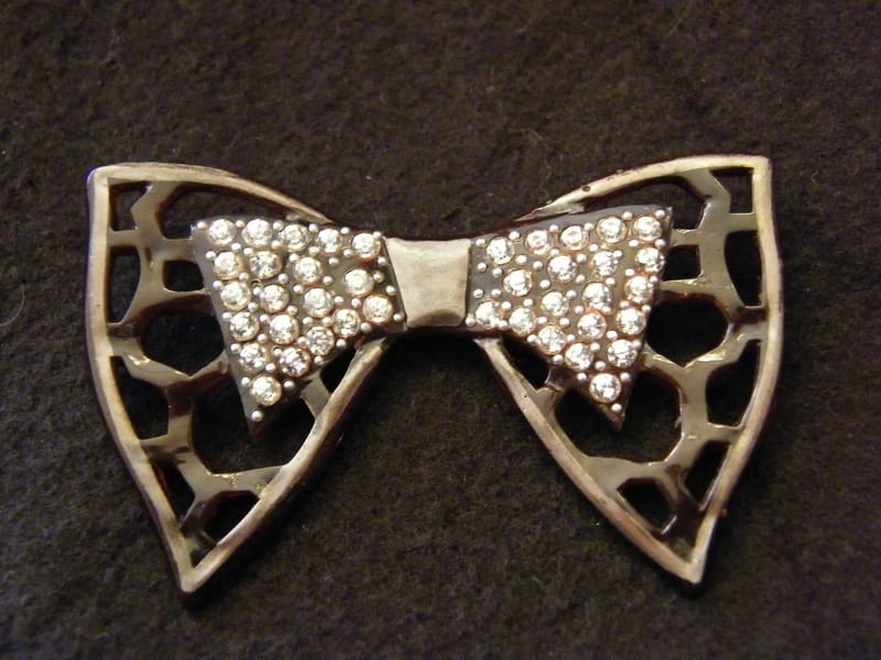 "Broche Noeud de Papillon Rhodoid Strass Pin's"