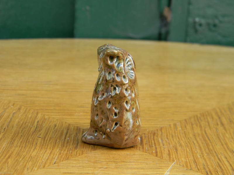 Hibou Chouette en Terre Cuite Vernissée Brune 5 cm — vue 4