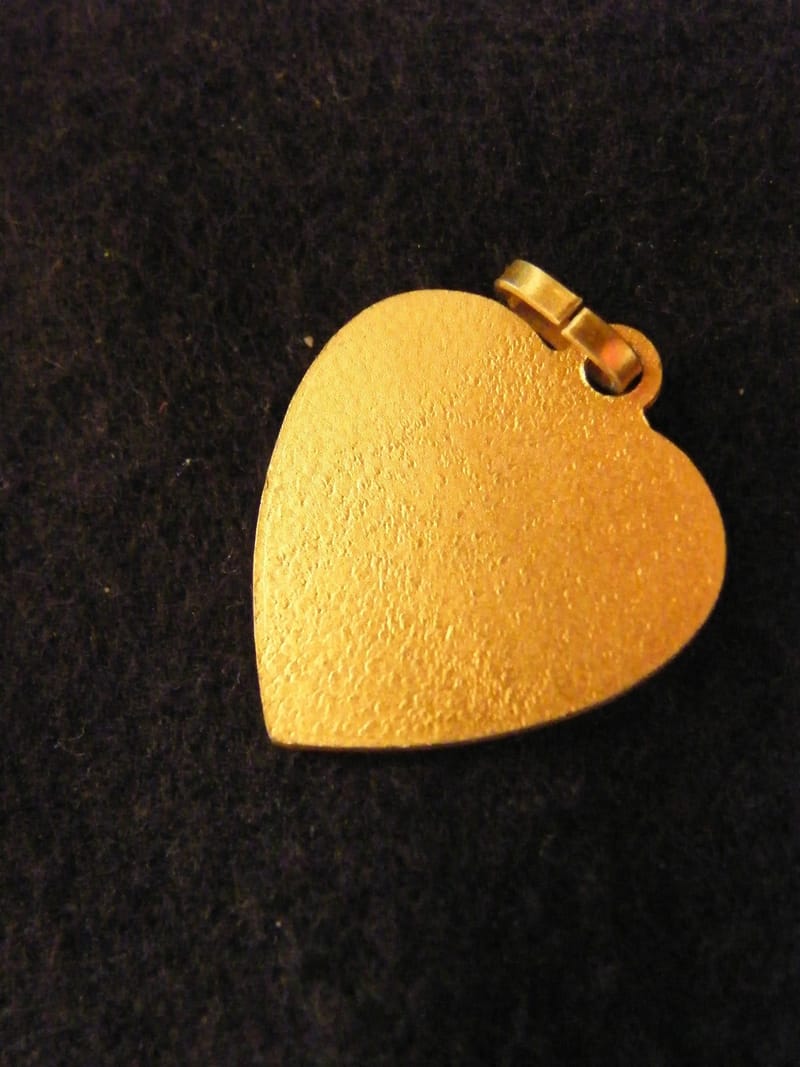 Or Pendentif Cœur Médaillon Or Plaqué Lettre D 2 cm — vue 2