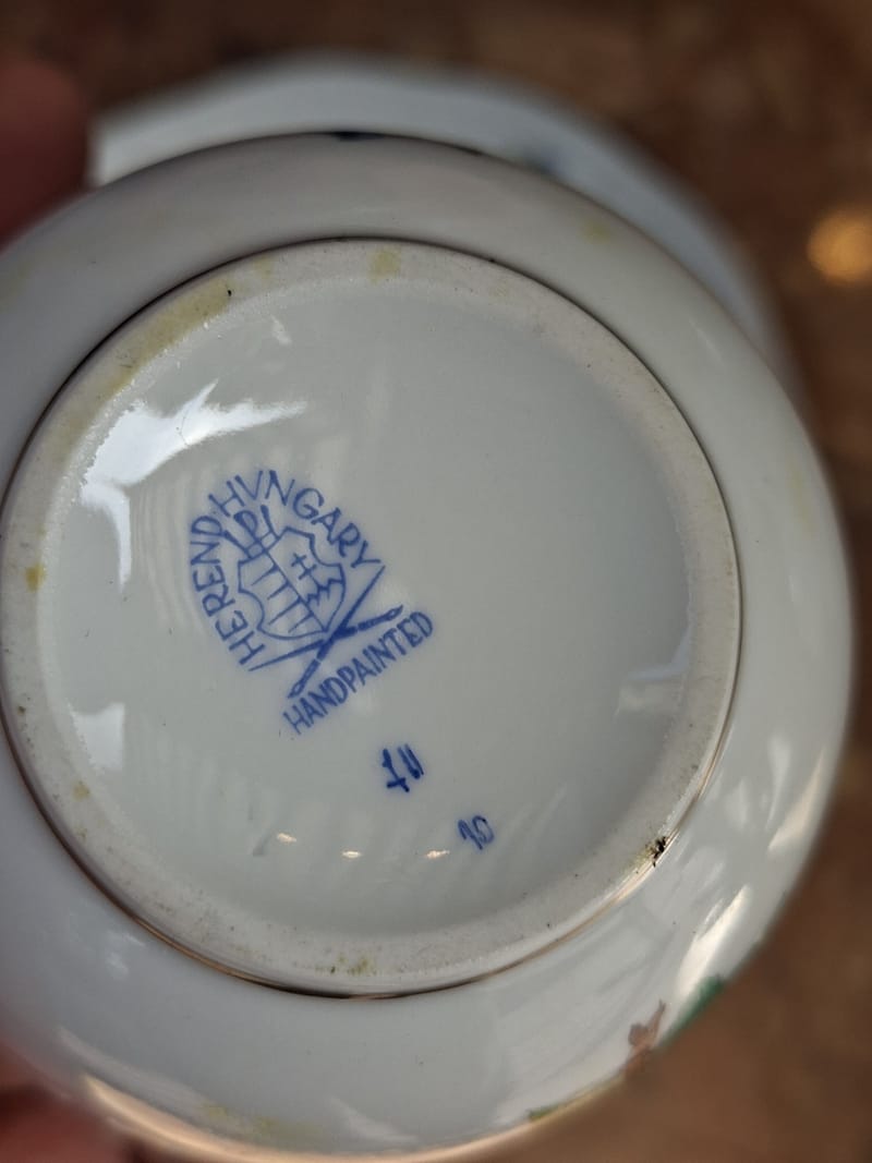 Herend Hungary Tasse Décor Papillons — vue 5